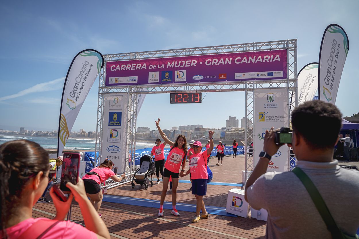 Las fotos de meta de la Carrera de la Mujer de Gran Canaria 12 21 23 15701 O