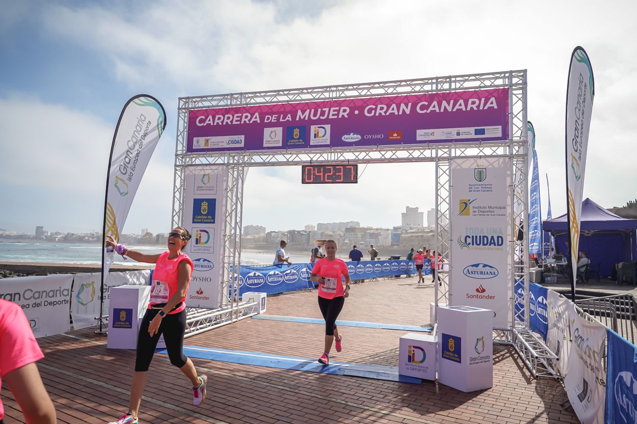 Las fotos de meta de la Carrera de la Mujer de Gran Canaria 11 41 48 15701 O