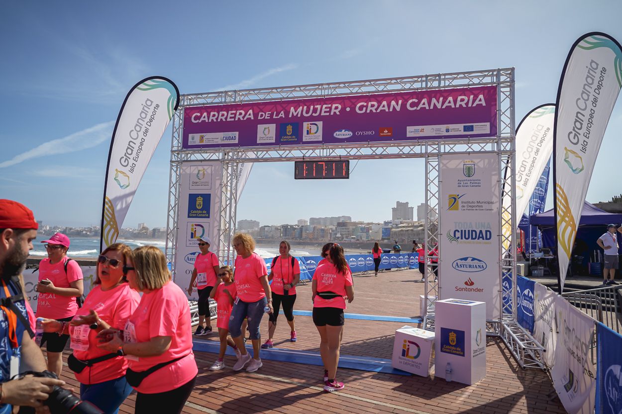 Las fotos de meta de la Carrera de la Mujer de Gran Canaria 12 16 22 15701 O