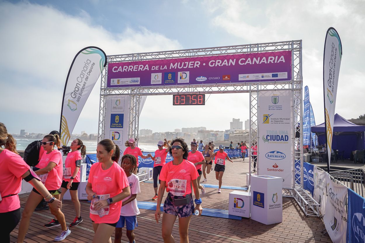 Las fotos de meta de la Carrera de la Mujer de Gran Canaria 11 37 08 15701 O