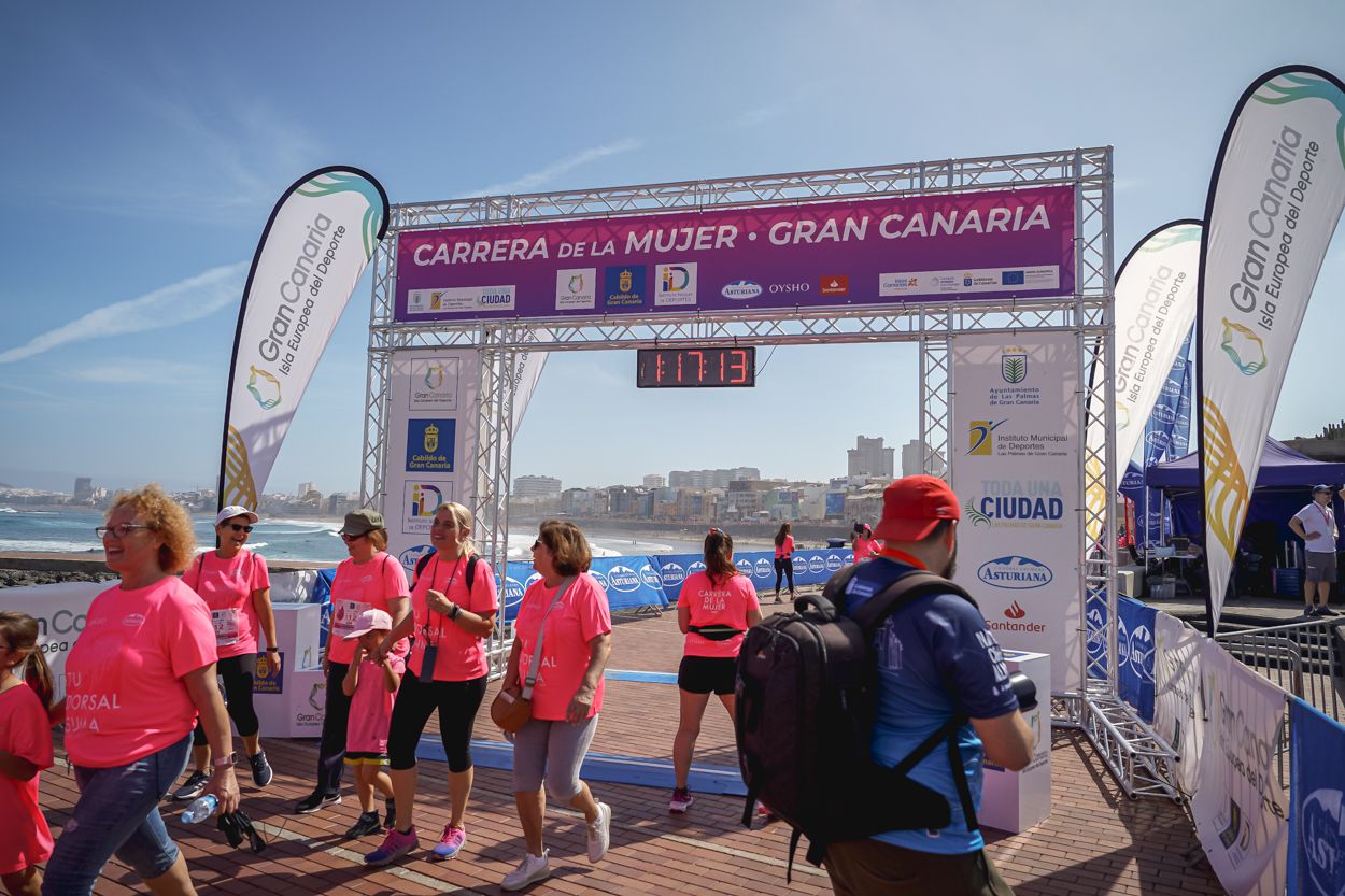 Las fotos de meta de la Carrera de la Mujer de Gran Canaria 12 16 24 15701 O