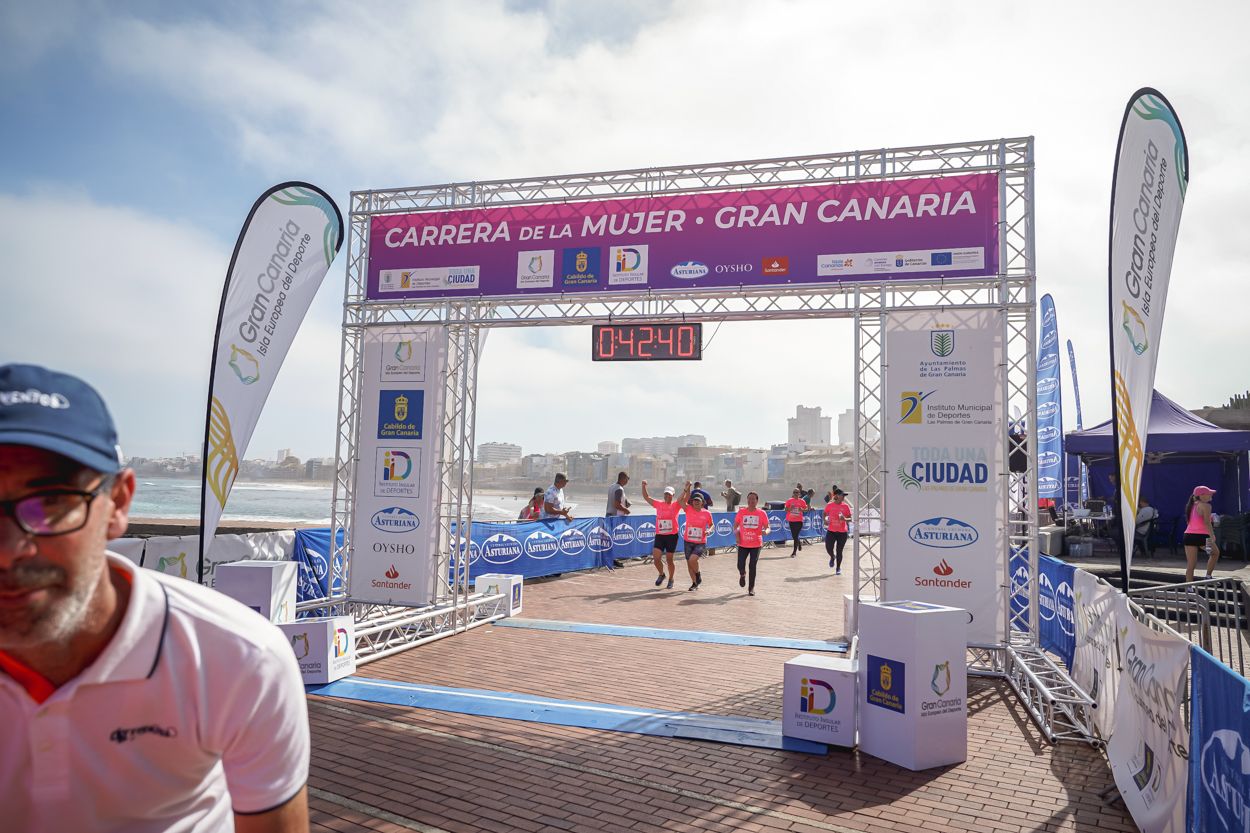 Las fotos de meta de la Carrera de la Mujer de Gran Canaria 11 41 51 15701 O