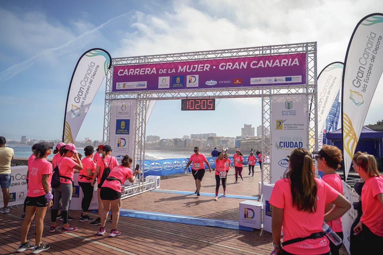 Las fotos de meta de la Carrera de la Mujer de Gran Canaria 12 01 16 15701 O