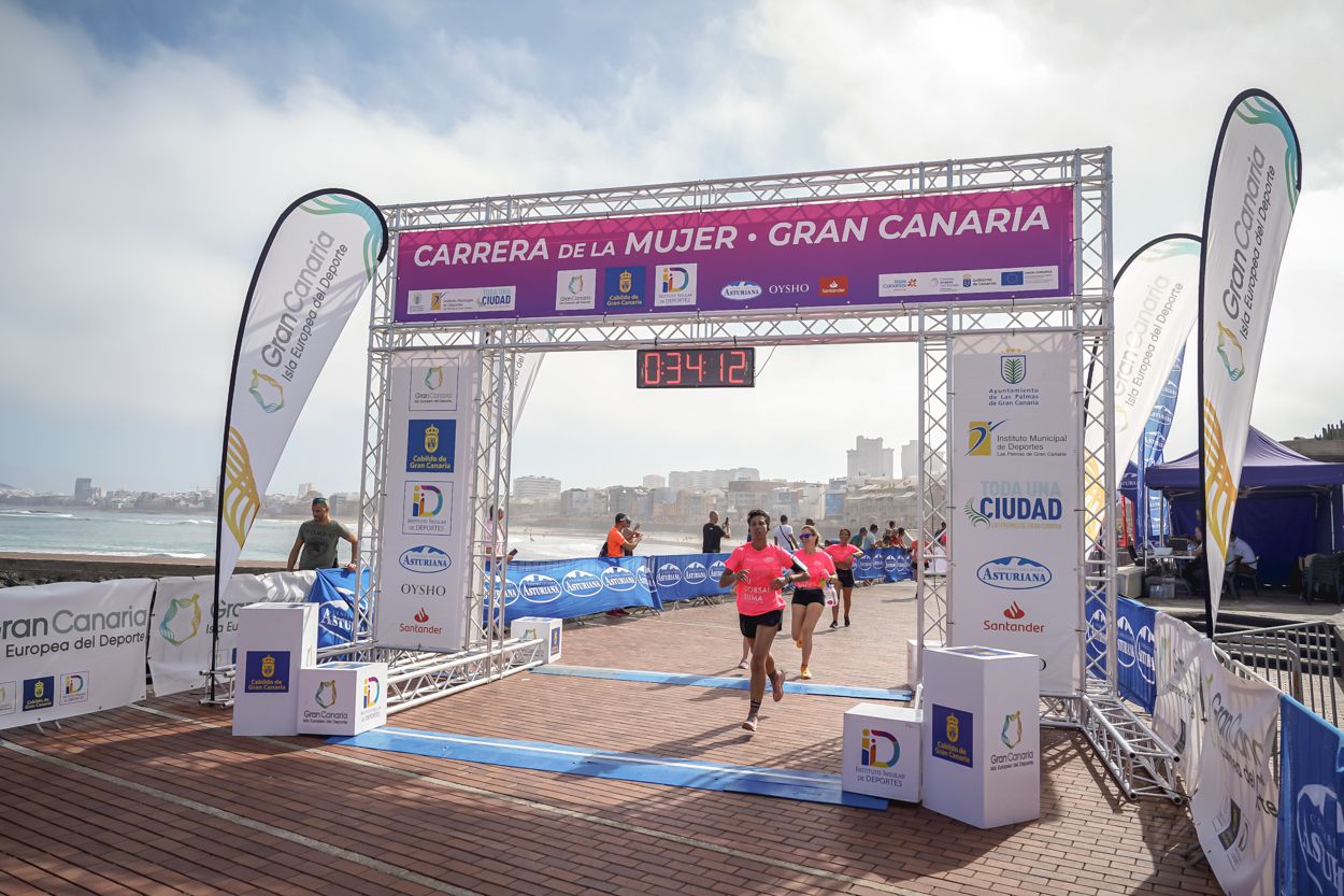 Las fotos de meta de la Carrera de la Mujer de Gran Canaria 11 33 23 15701 O