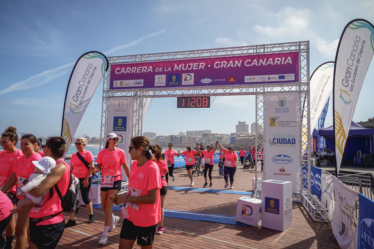 Las fotos de meta de la Carrera de la Mujer de Gran Canaria 12 11 19 15701 O