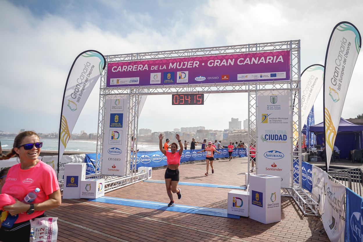 Las fotos de meta de la Carrera de la Mujer de Gran Canaria 11 33 26 15701 O