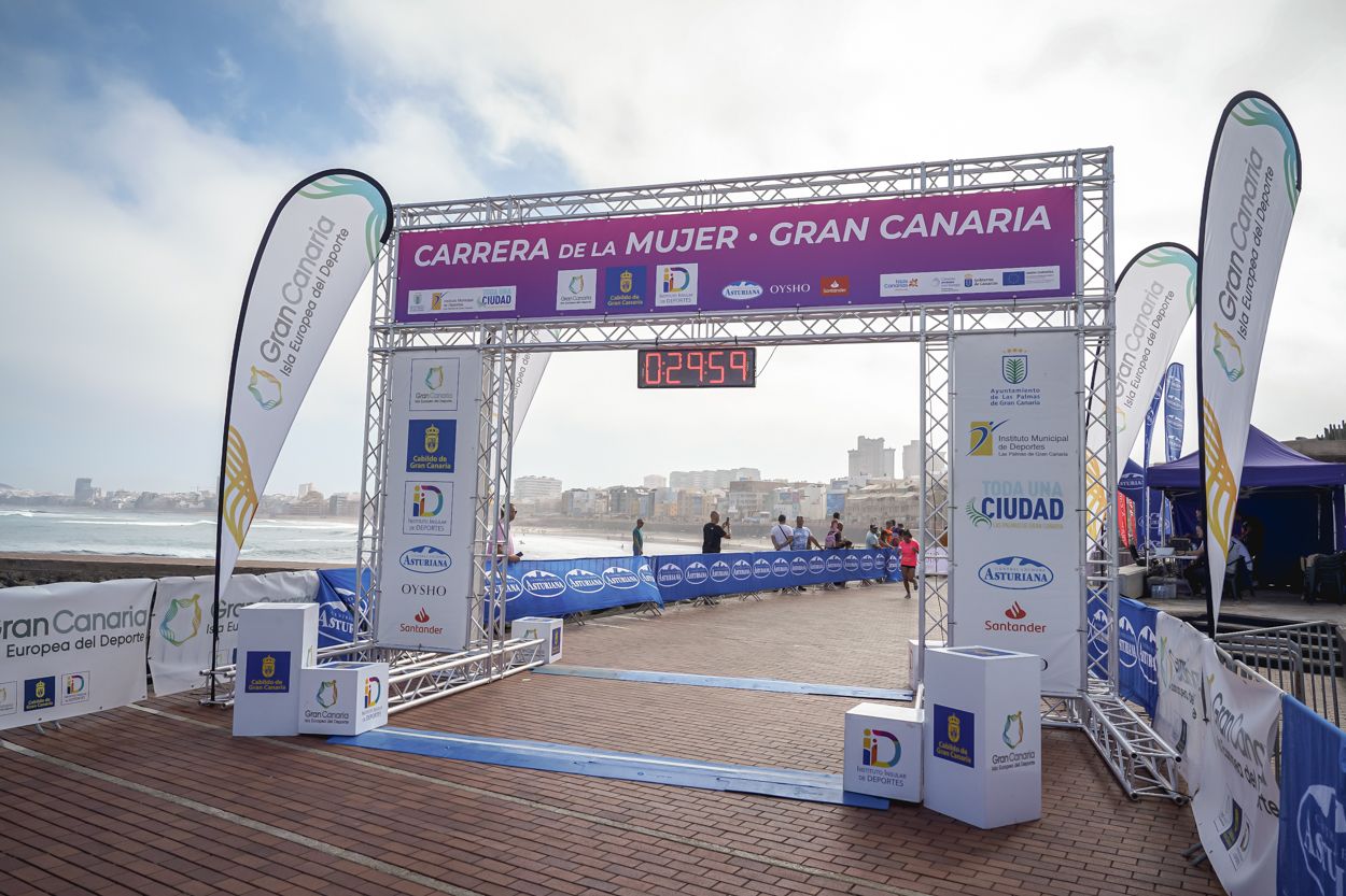 Las fotos de meta de la Carrera de la Mujer de Gran Canaria11 29 10 15701 O