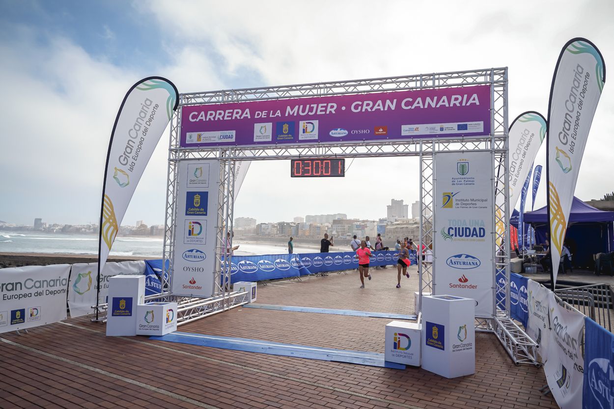 Las fotos de meta de la Carrera de la Mujer de Gran Canaria11 29 12 15701 O