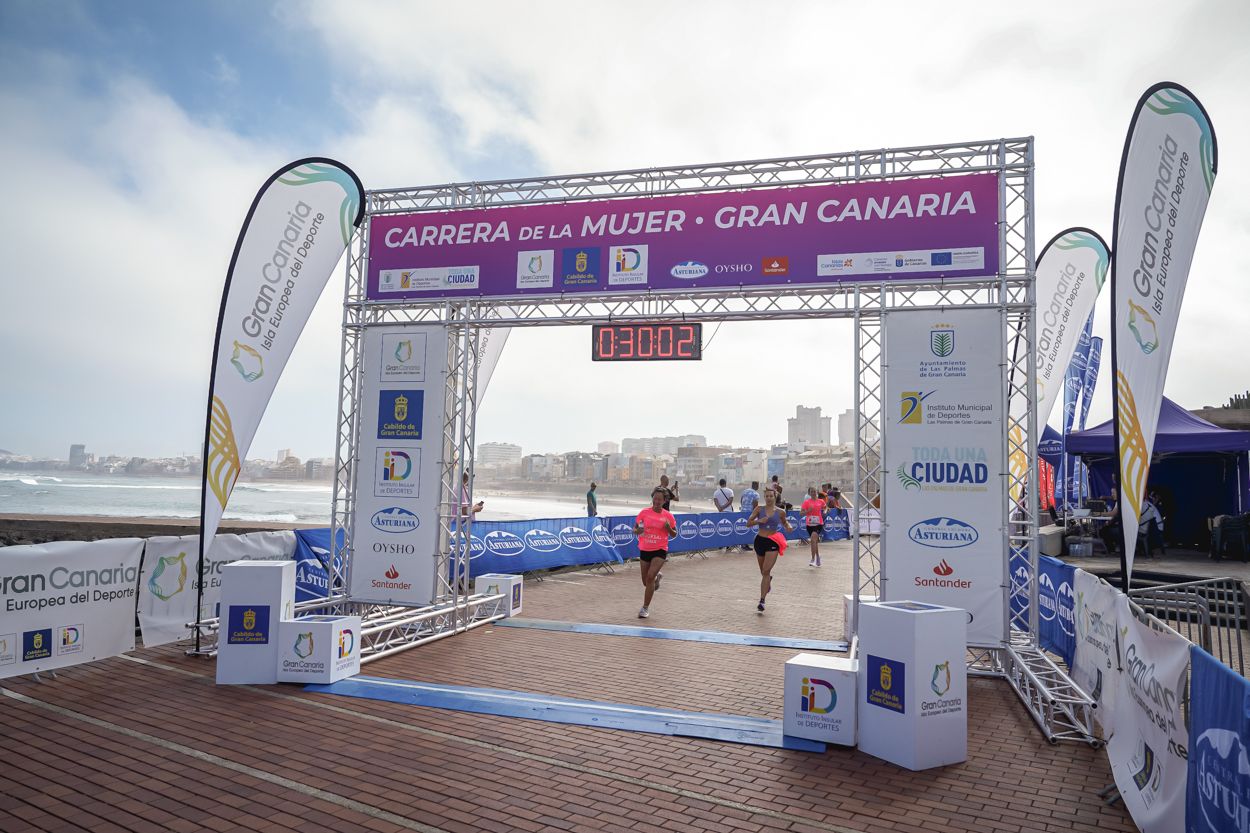 Las fotos de meta de la Carrera de la Mujer de Gran Canaria11 29 13 15701 O