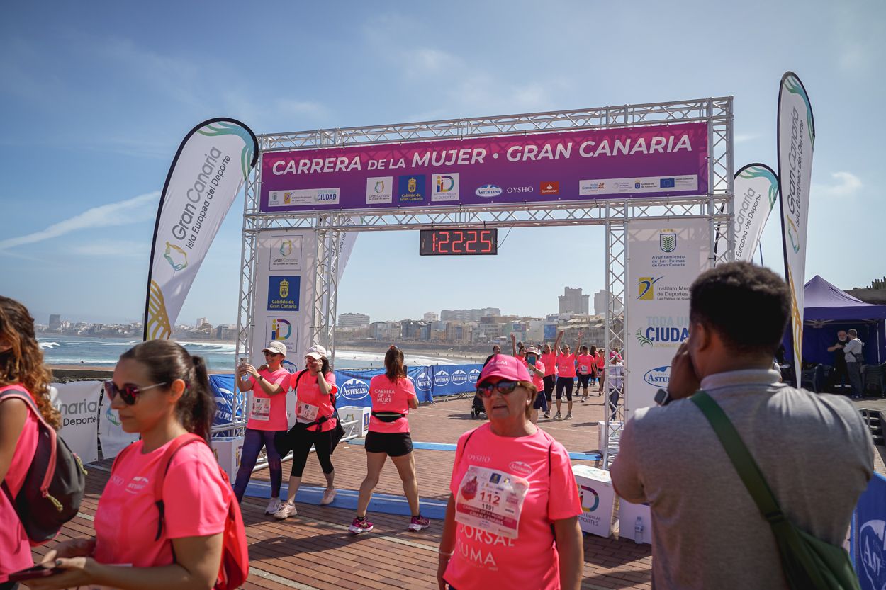 Las fotos de meta de la Carrera de la Mujer de Gran Canaria 12 21 35 15701 O