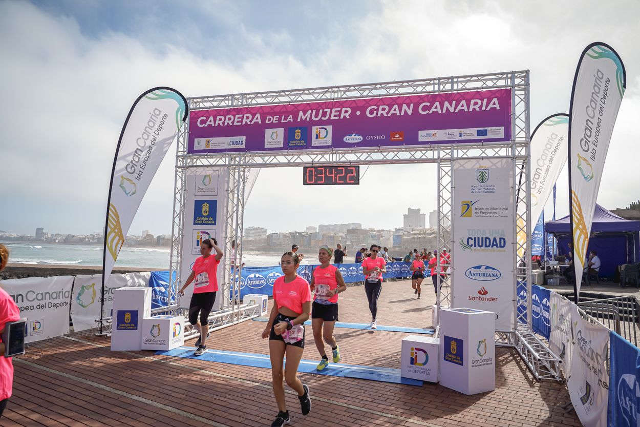 Las fotos de meta de la Carrera de la Mujer de Gran Canaria 11 33 33 15701 O