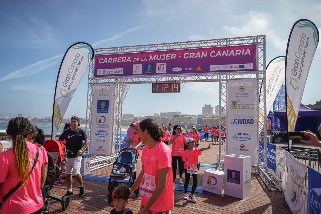 Las fotos de meta de la Carrera de la Mujer de Gran Canaria 12 11 29 15701 O
