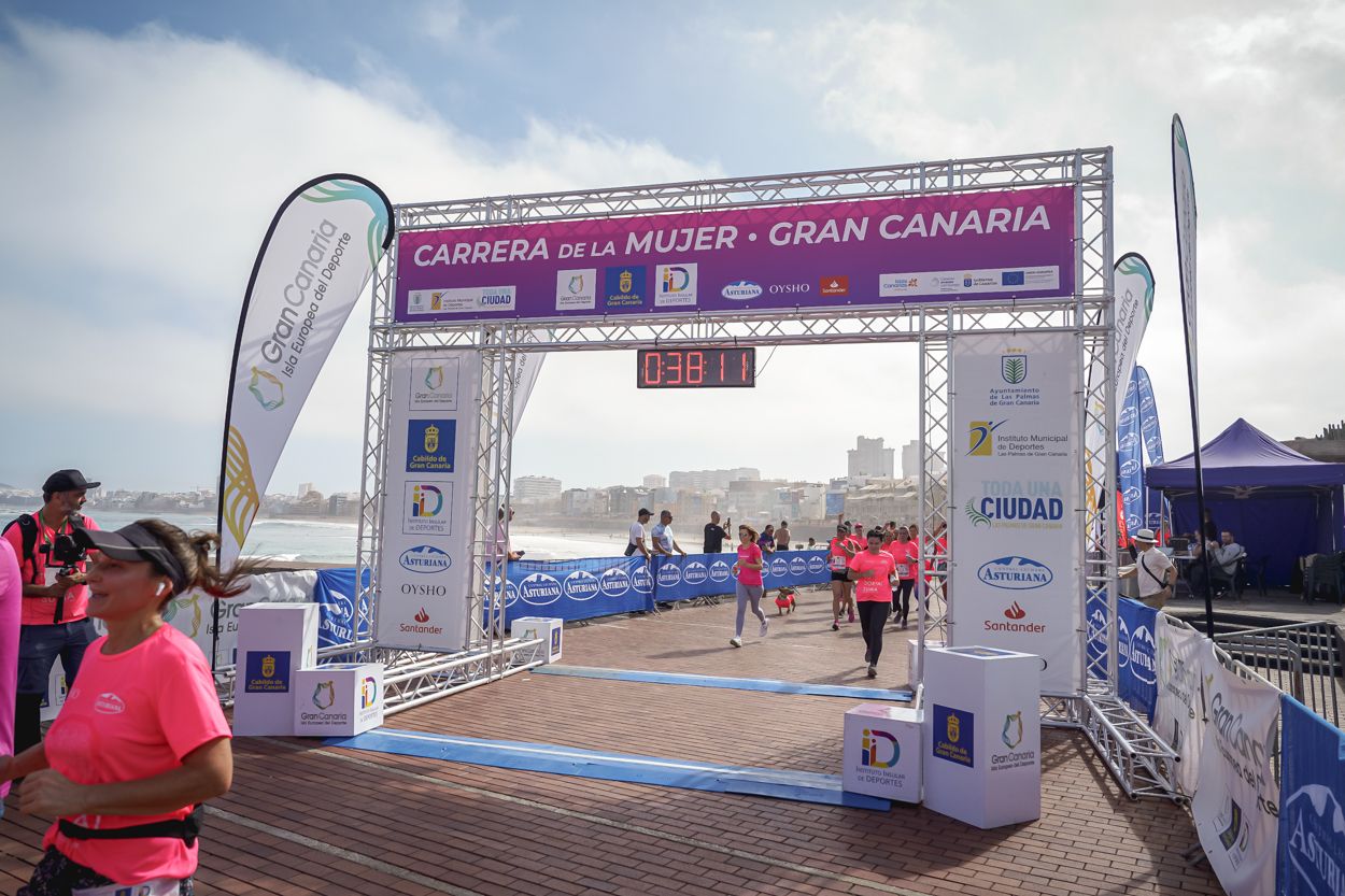 Las fotos de meta de la Carrera de la Mujer de Gran Canaria 11 37 22 15701 O