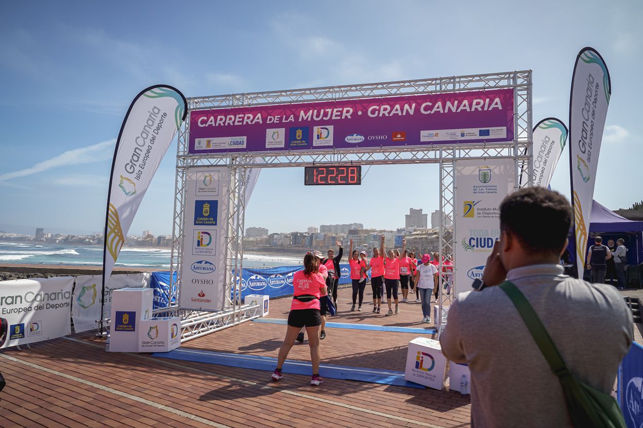 Las fotos de meta de la Carrera de la Mujer de Gran Canaria 12 21 38 15701 O