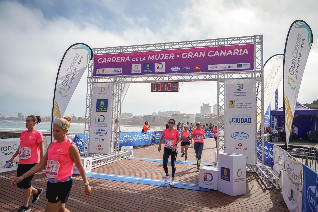 Las fotos de meta de la Carrera de la Mujer de Gran Canaria 11 33 35 15701 O