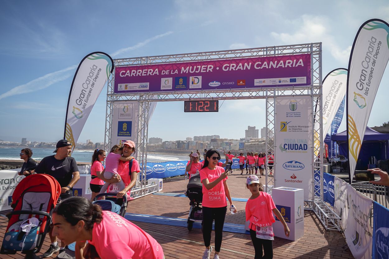 Las fotos de meta de la Carrera de la Mujer de Gran Canaria 12 11 31 15701 O
