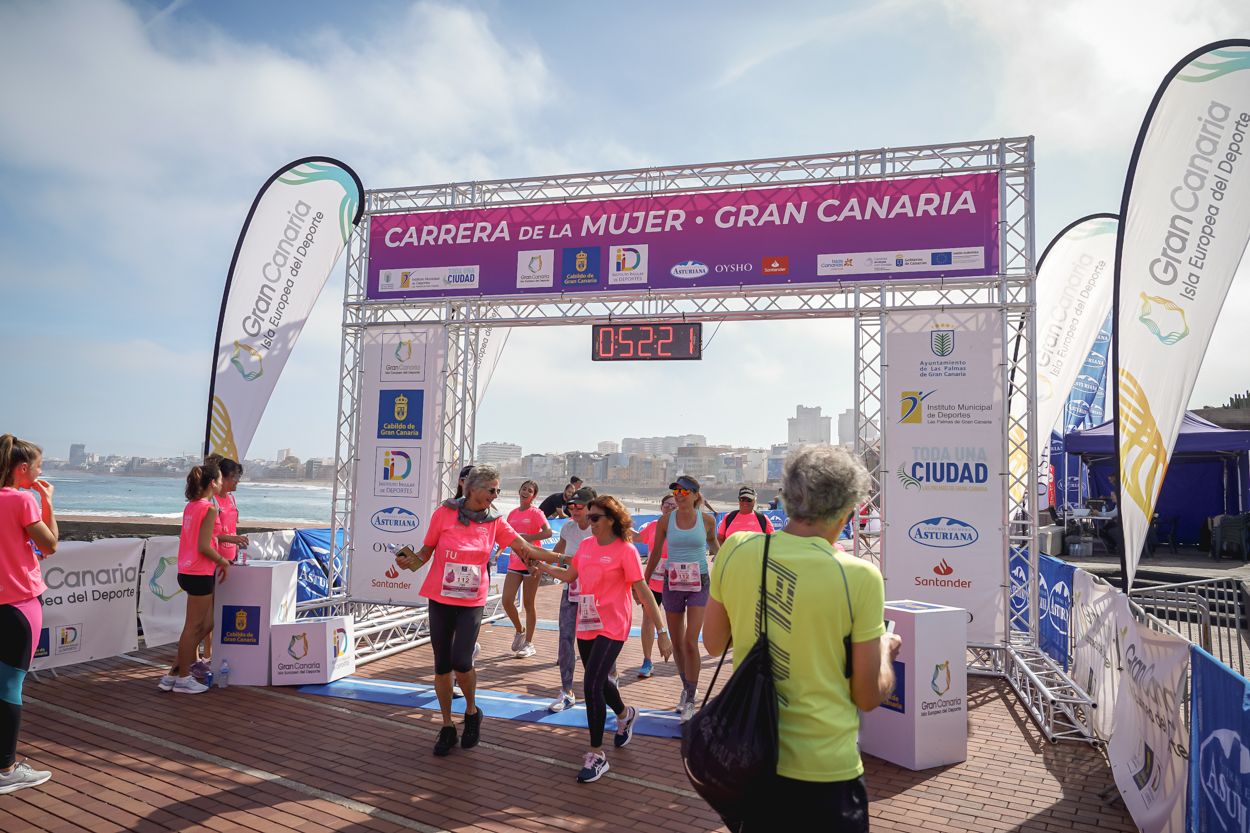 Las fotos de meta de la Carrera de la Mujer de Gran Canaria 11 51 32 15701 O