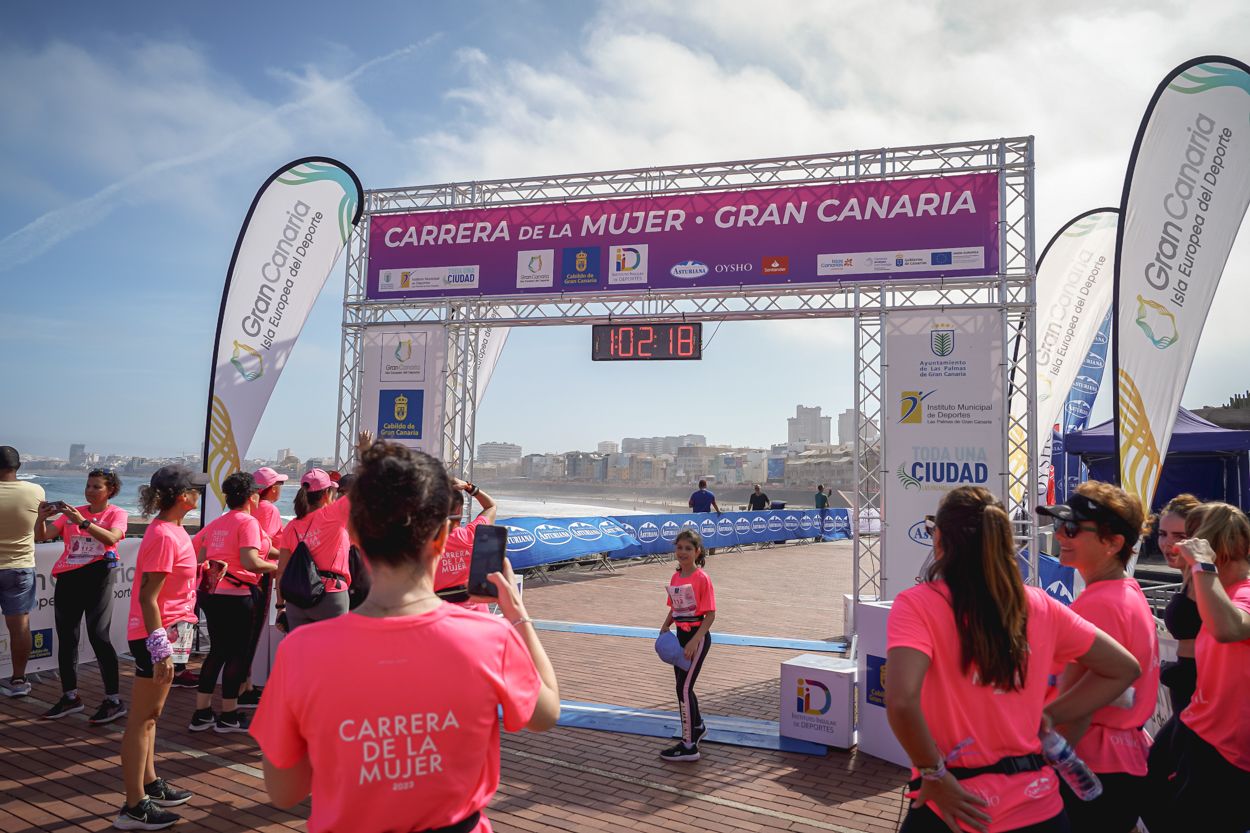 Las fotos de meta de la Carrera de la Mujer de Gran Canaria 12 01 29 15701 O