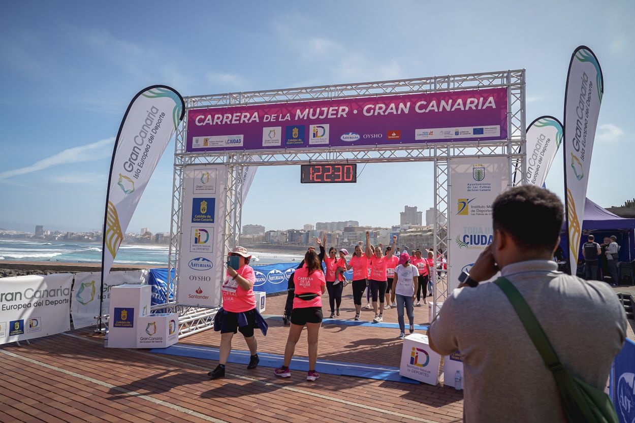 Las fotos de meta de la Carrera de la Mujer de Gran Canaria 12 21 40 15701 O