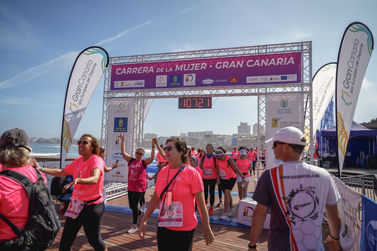 Las fotos de meta de la Carrera de la Mujer de Gran Canaria 12 06 32 15701 O