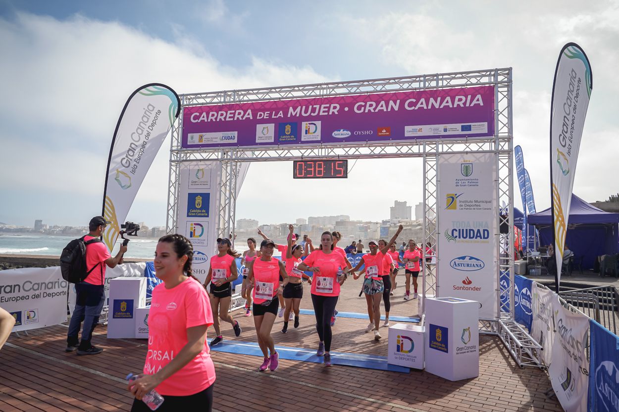Las fotos de meta de la Carrera de la Mujer de Gran Canaria 11 37 26 15701 O