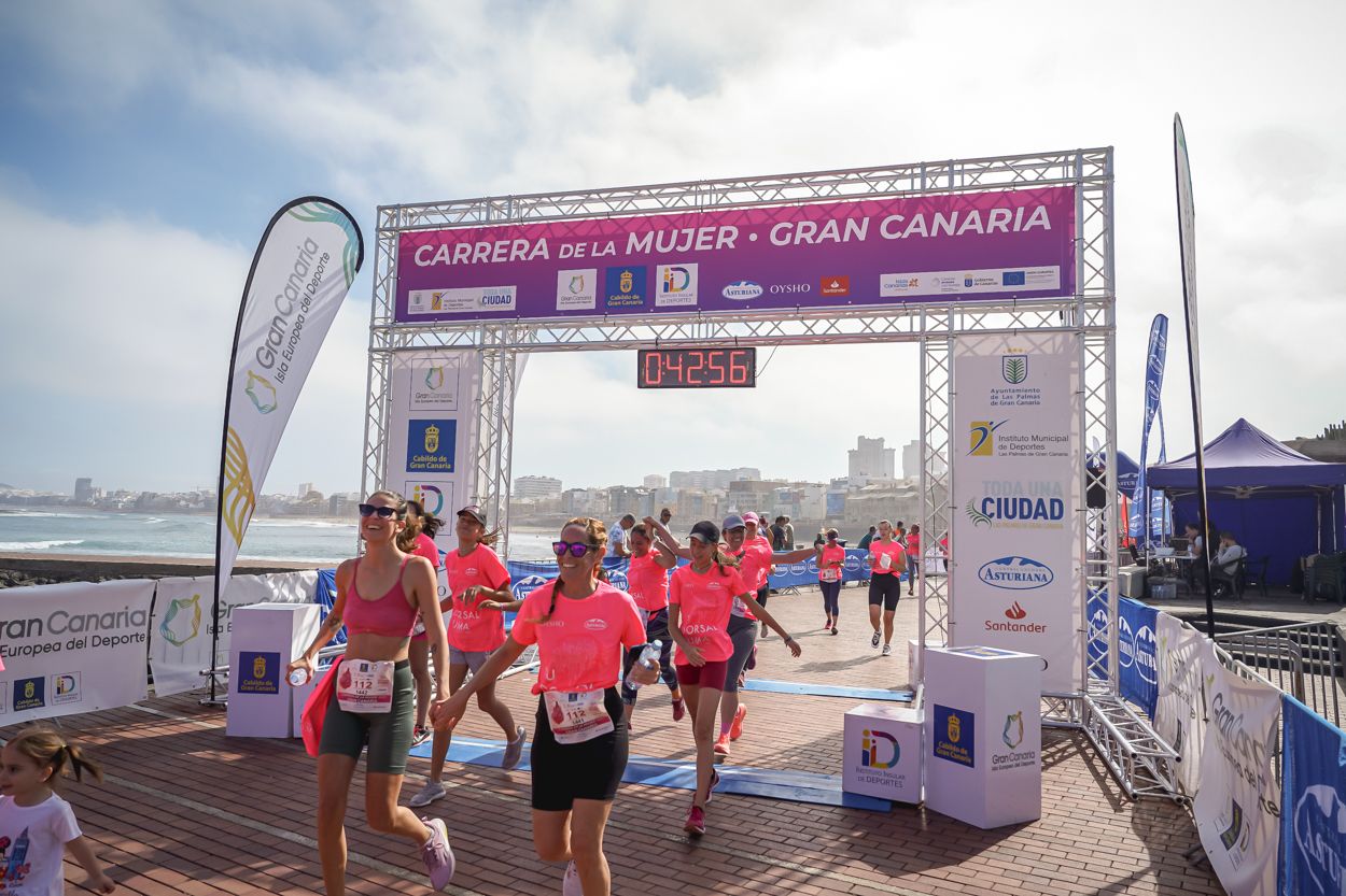 Las fotos de meta de la Carrera de la Mujer de Gran Canaria 11 42 07 15701 O