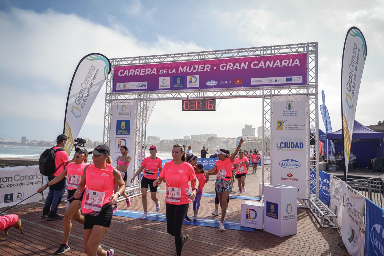 Las fotos de meta de la Carrera de la Mujer de Gran Canaria 11 37 27 15701 O