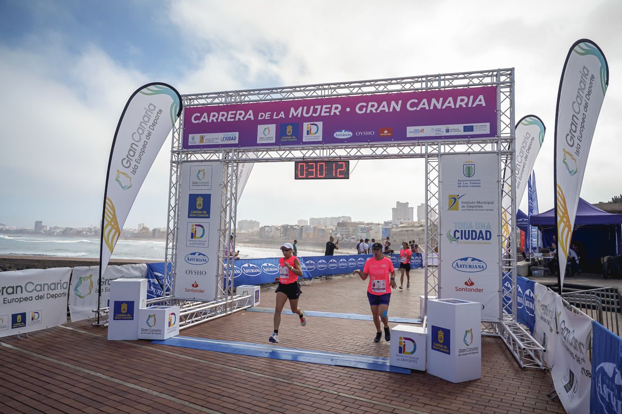 Las fotos de meta de la Carrera de la Mujer de Gran Canaria11 29 23 15701 O