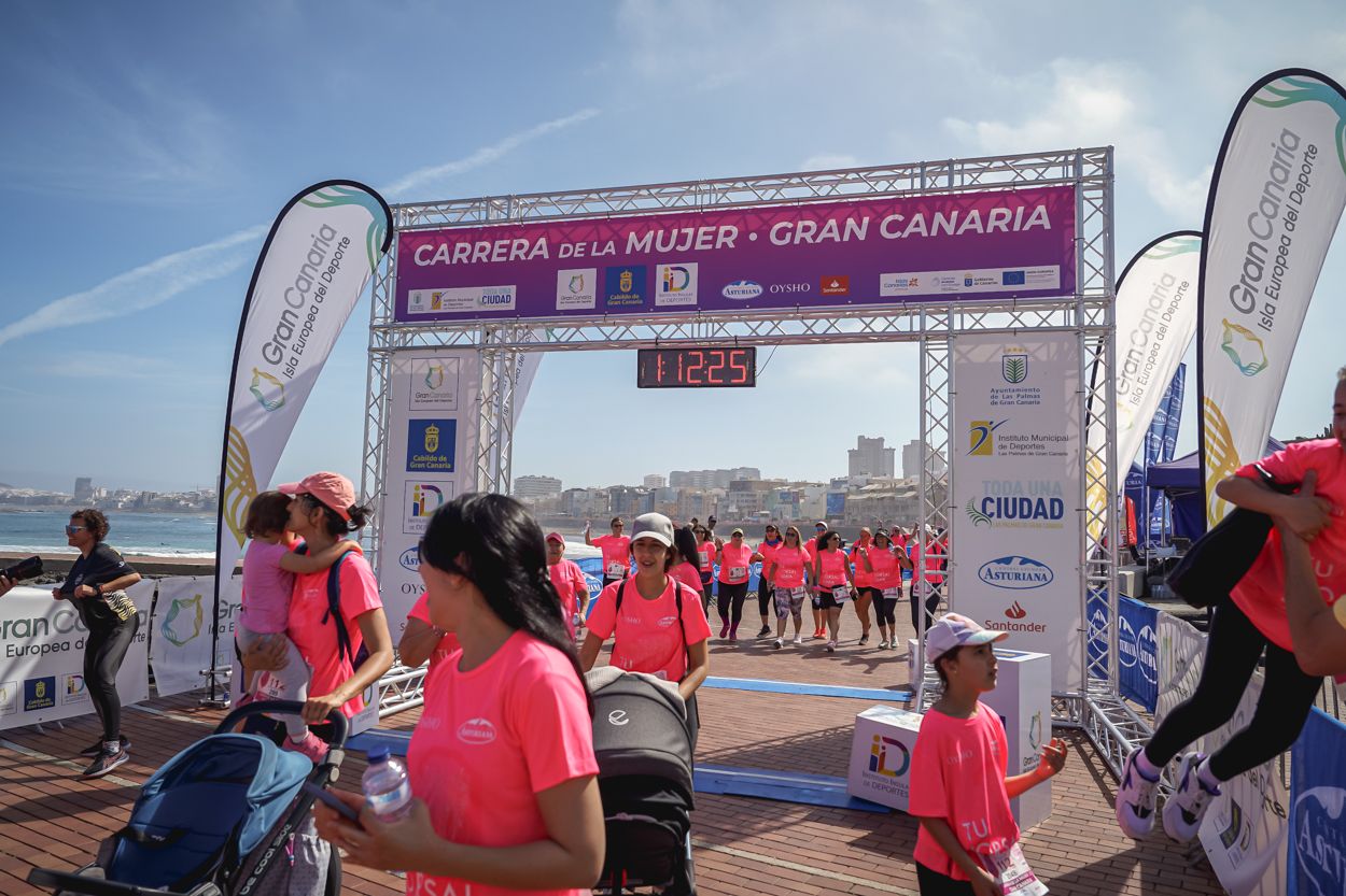 Las fotos de meta de la Carrera de la Mujer de Gran Canaria 12 11 35 15701 O