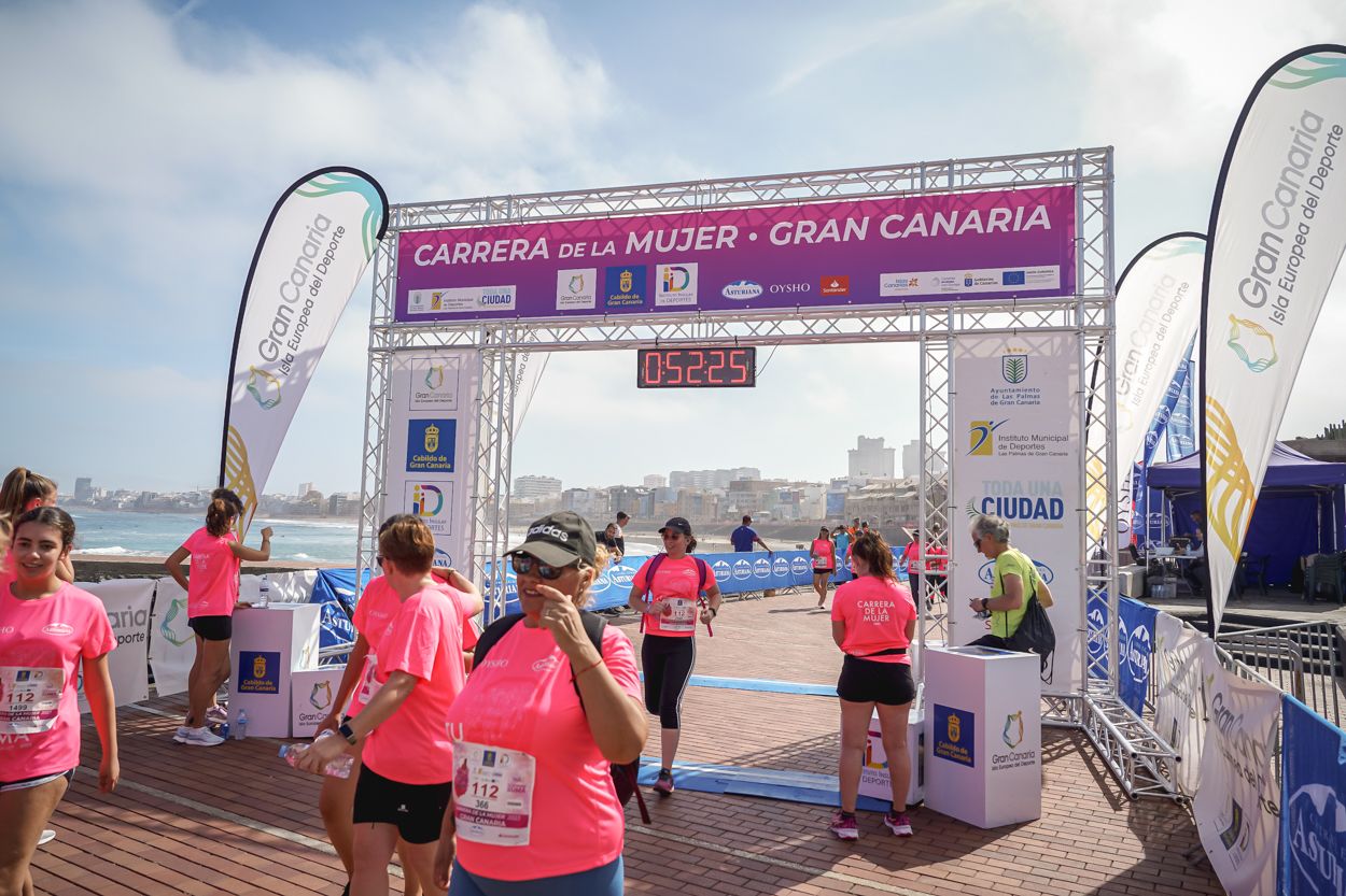 Las fotos de meta de la Carrera de la Mujer de Gran Canaria 11 51 36 15701 O