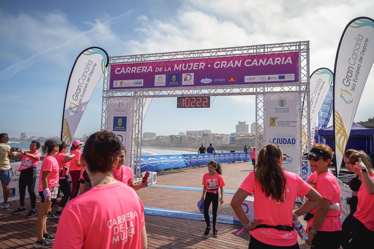 Las fotos de meta de la Carrera de la Mujer de Gran Canaria 12 01 33 15701 O