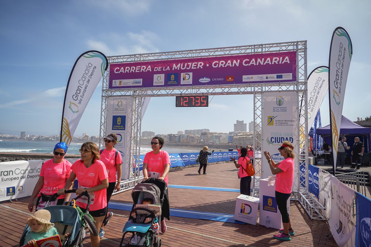Las fotos de meta de la Carrera de la Mujer de Gran Canaria 12 26 46 15701 O