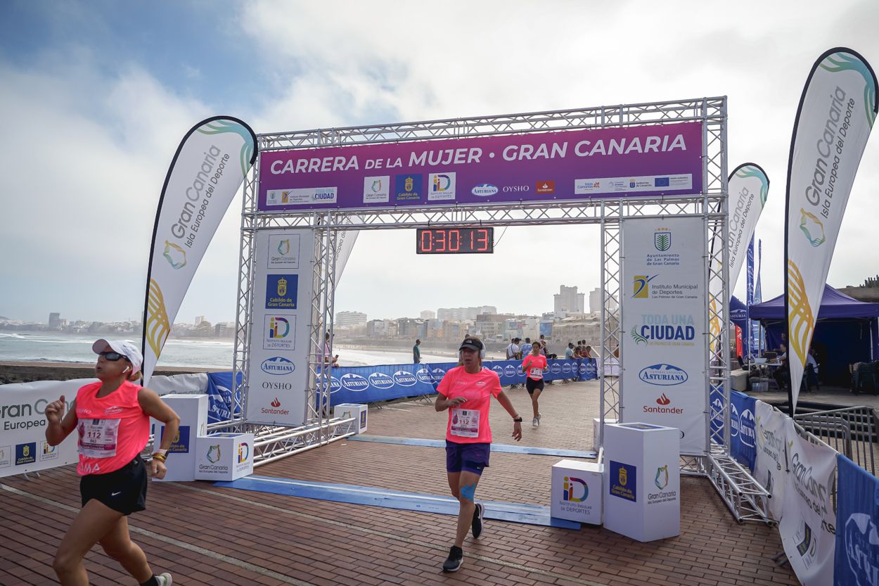Las fotos de meta de la Carrera de la Mujer de Gran Canaria11 29 24 15701 O