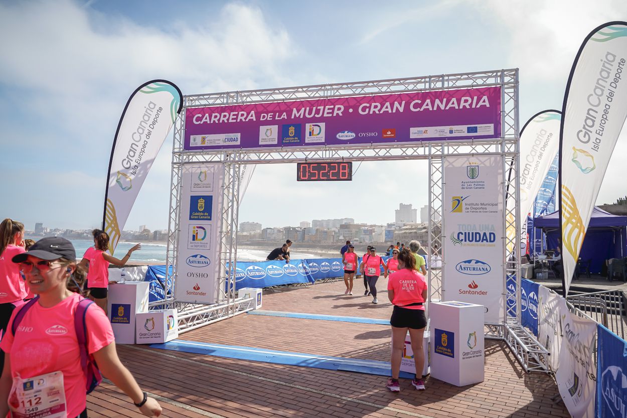 Las fotos de meta de la Carrera de la Mujer de Gran Canaria 11 51 39 15701 O
