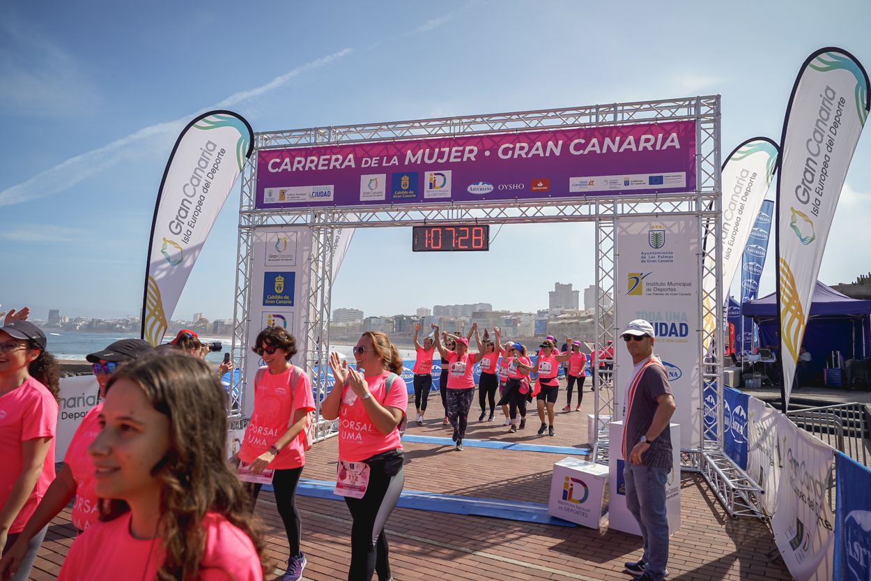 Las fotos de meta de la Carrera de la Mujer de Gran Canaria 12 06 39 15701 O