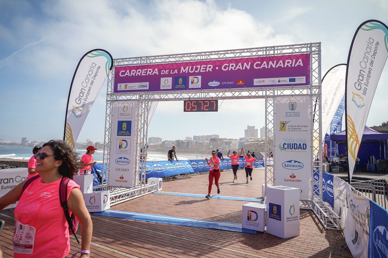 Las fotos de meta de la Carrera de la Mujer de Gran Canaria 11 56 38 15701 O