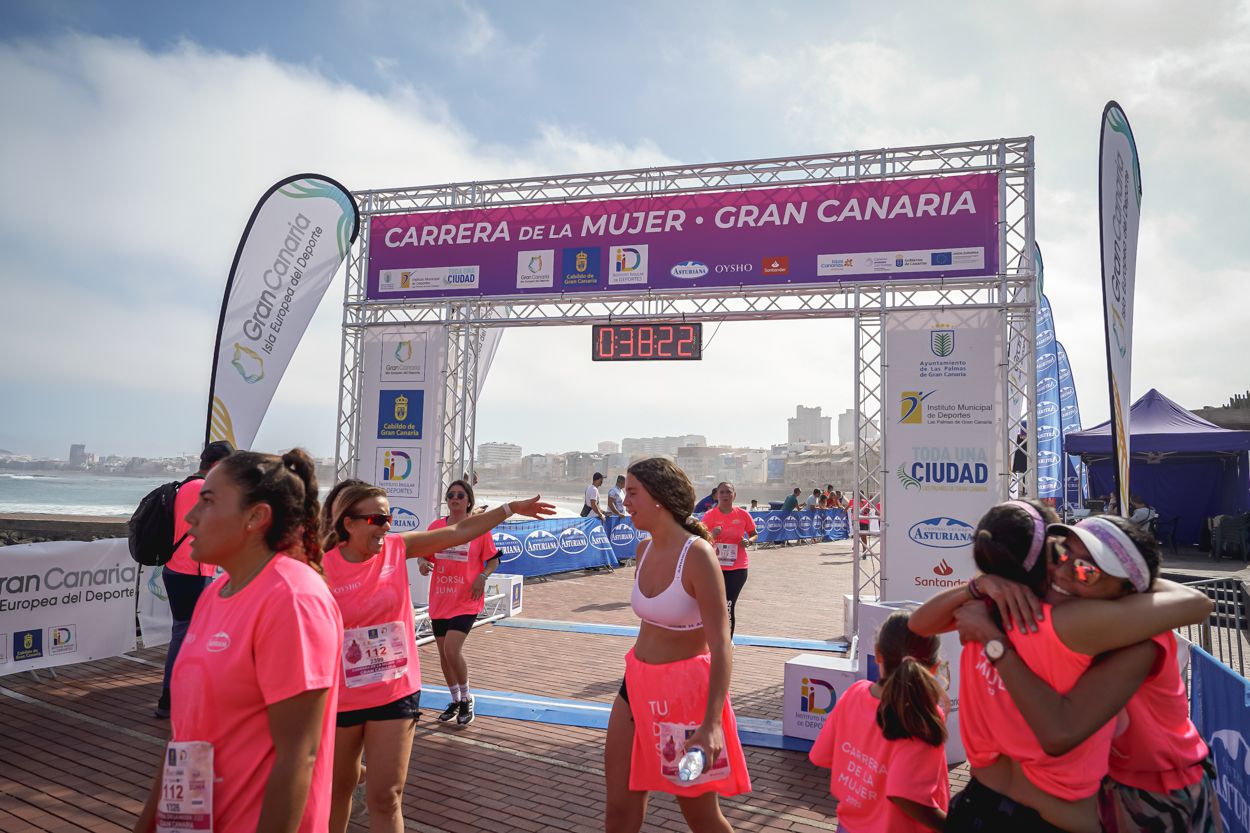 Las fotos de meta de la Carrera de la Mujer de Gran Canaria 11 37 33 15701 O