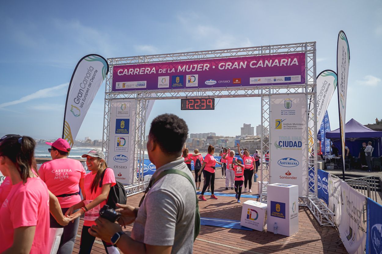 Las fotos de meta de la Carrera de la Mujer de Gran Canaria 12 21 50 15701 O