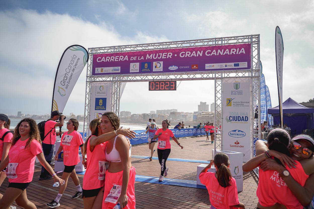 Las fotos de meta de la Carrera de la Mujer de Gran Canaria 11 37 34 15701 O
