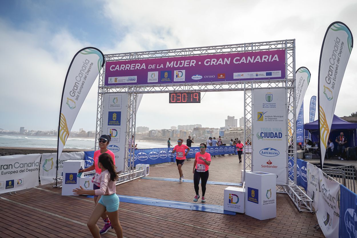 Las fotos de meta de la Carrera de la Mujer de Gran Canaria11 29 30 15701 O