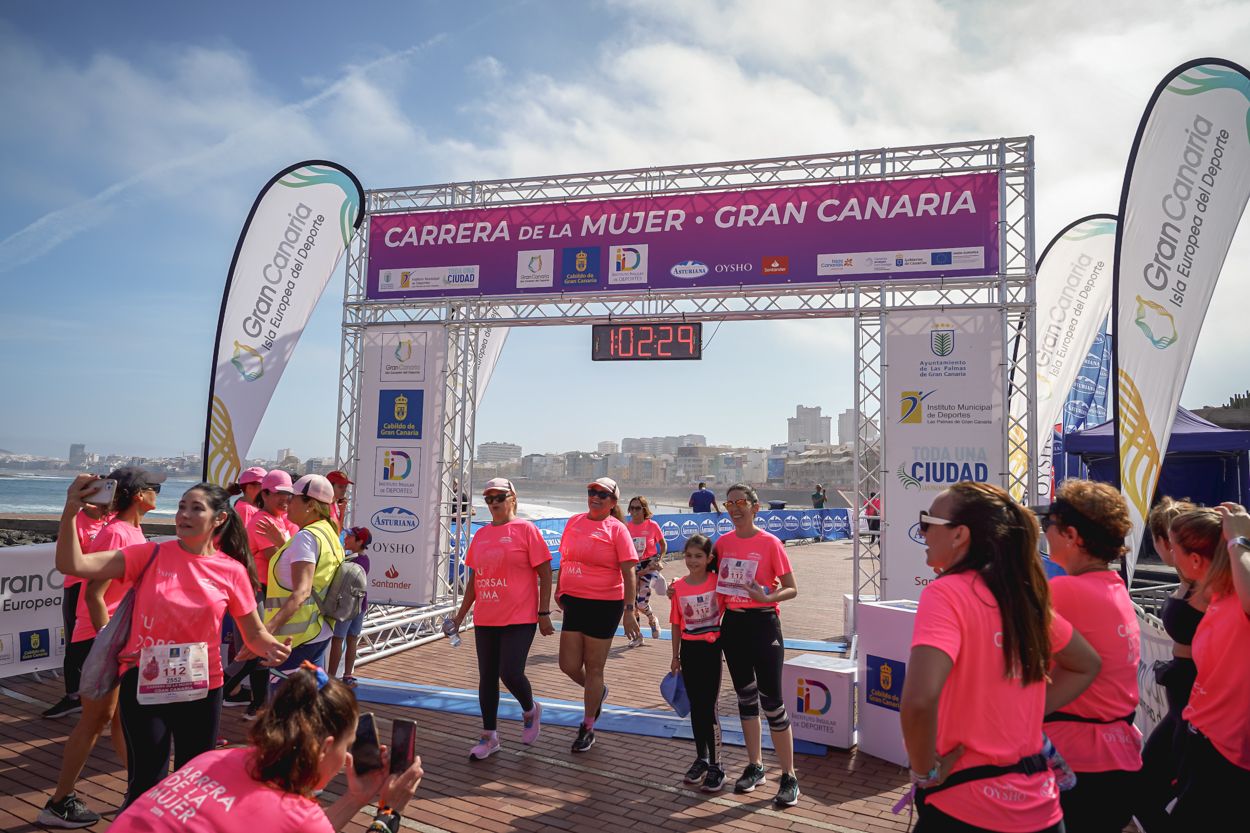 Las fotos de meta de la Carrera de la Mujer de Gran Canaria 12 01 40 15701 O