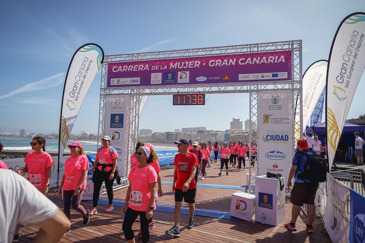 Las fotos de meta de la Carrera de la Mujer de Gran Canaria 12 16 49 15701 O