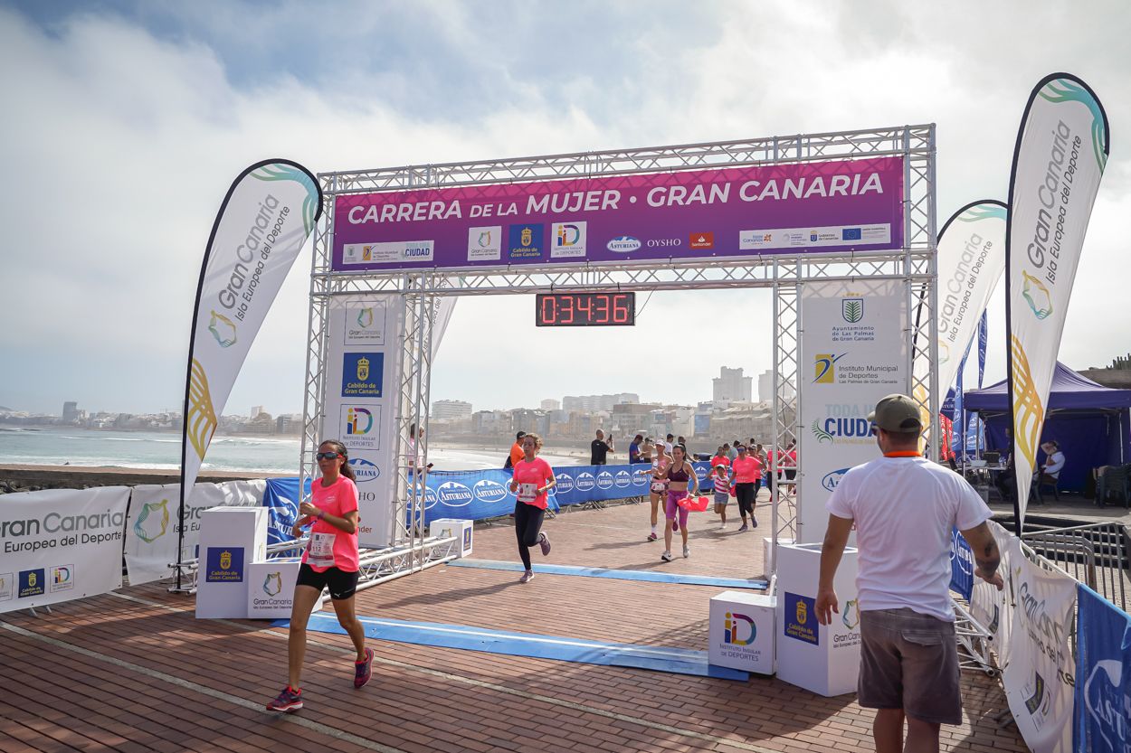 Las fotos de meta de la Carrera de la Mujer de Gran Canaria 11 33 47 15701 O