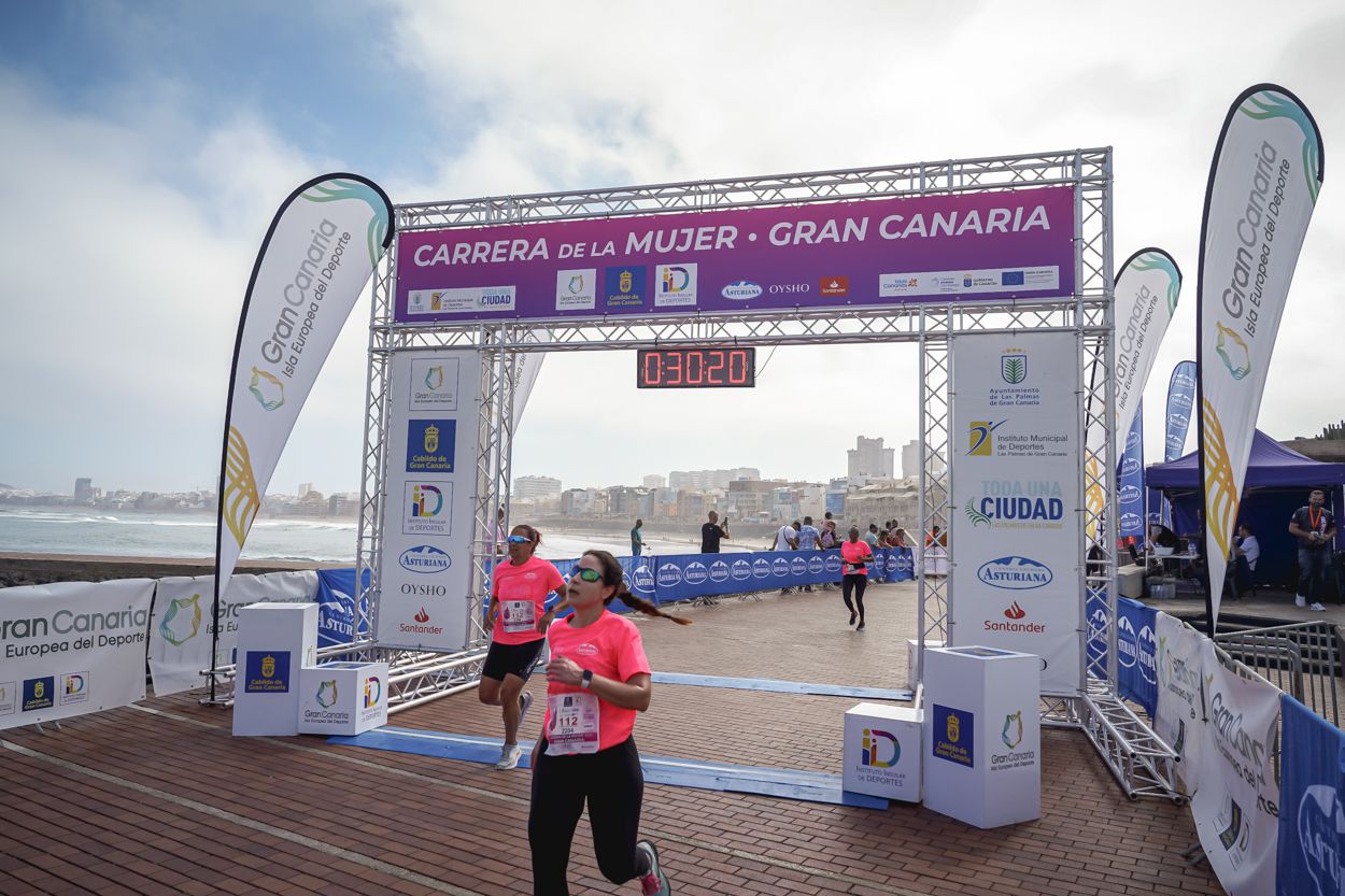 Las fotos de meta de la Carrera de la Mujer de Gran Canaria11 29 31 15701 O