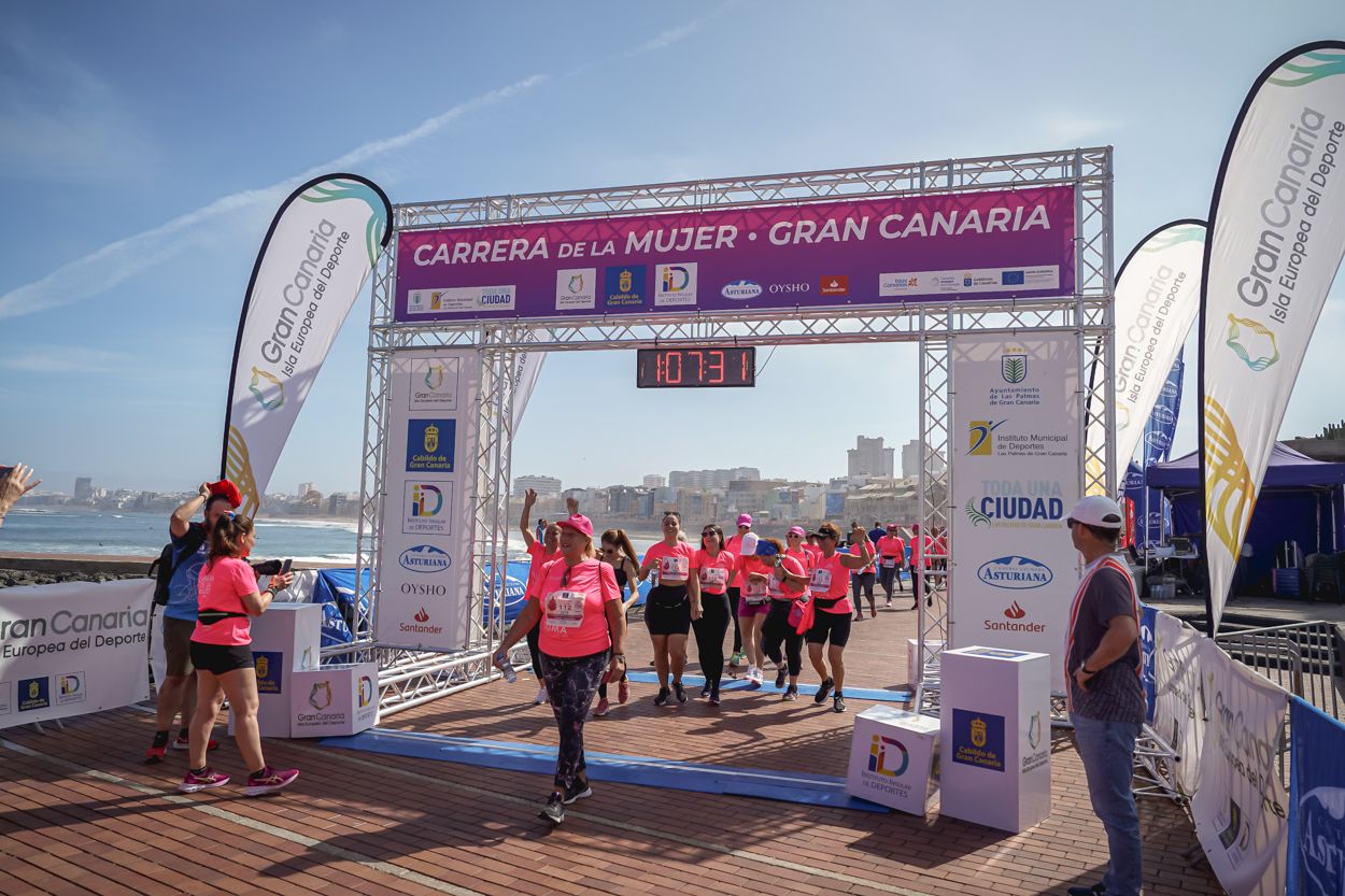 Las fotos de meta de la Carrera de la Mujer de Gran Canaria 12 06 42 15701 O