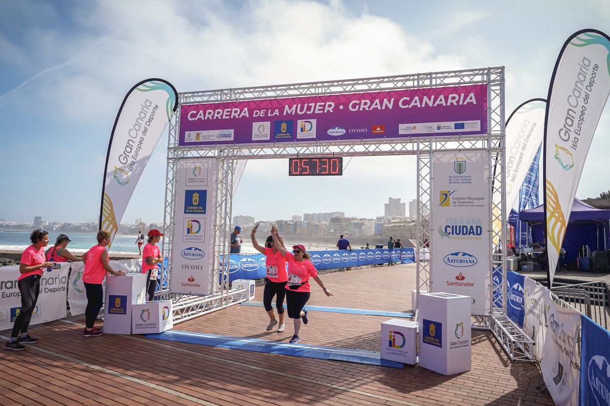 Las fotos de meta de la Carrera de la Mujer de Gran Canaria 11 56 41 15701 O