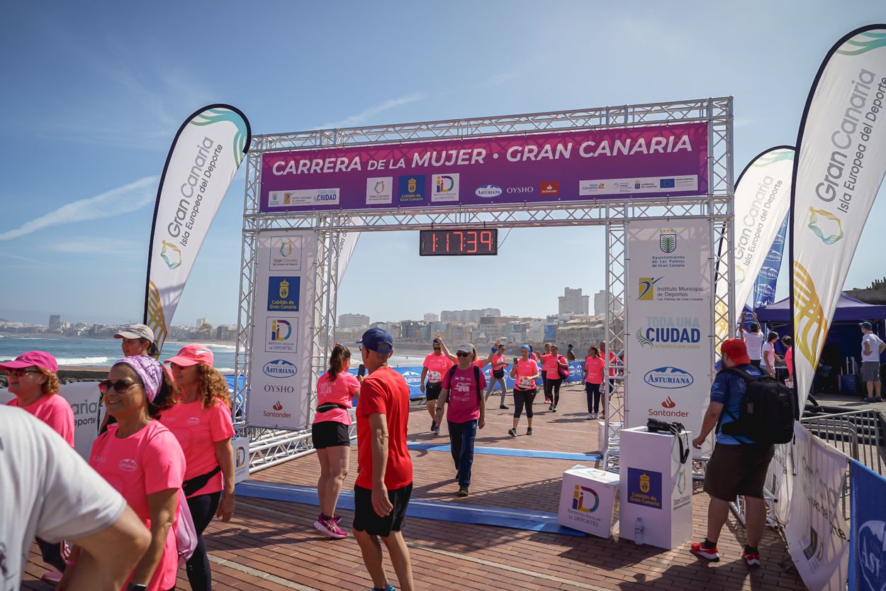Las fotos de meta de la Carrera de la Mujer de Gran Canaria 12 16 50 15701 O