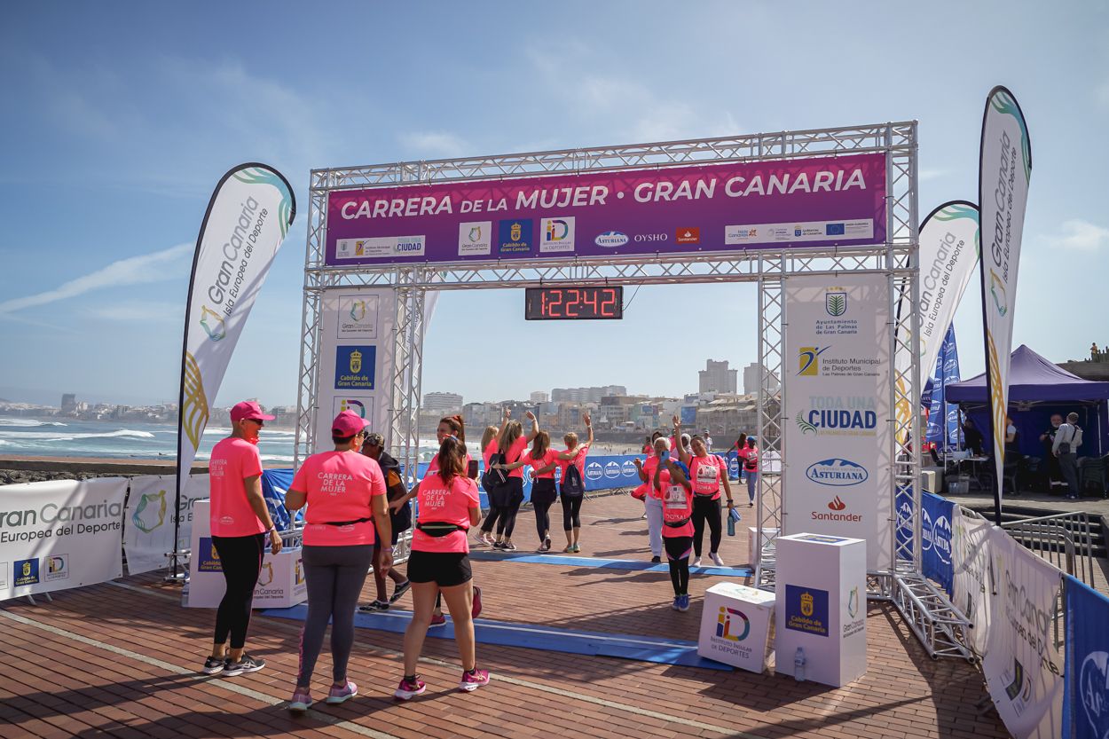 Las fotos de meta de la Carrera de la Mujer de Gran Canaria 12 21 53 15701 O