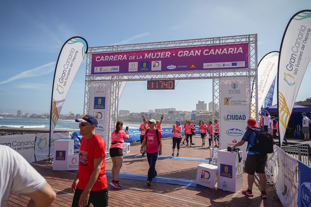Las fotos de meta de la Carrera de la Mujer de Gran Canaria 12 16 51 15701 O