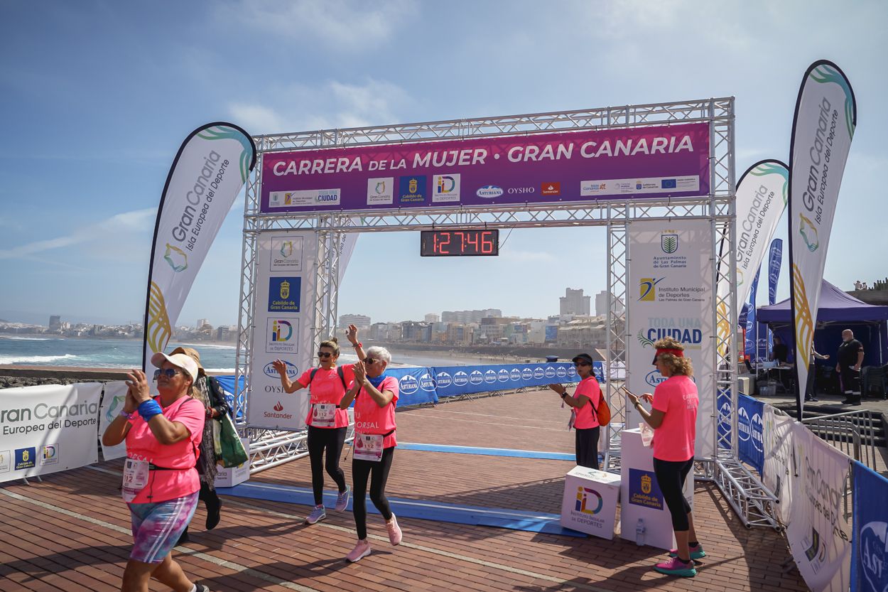 Las fotos de meta de la Carrera de la Mujer de Gran Canaria 12 26 56 15701 O